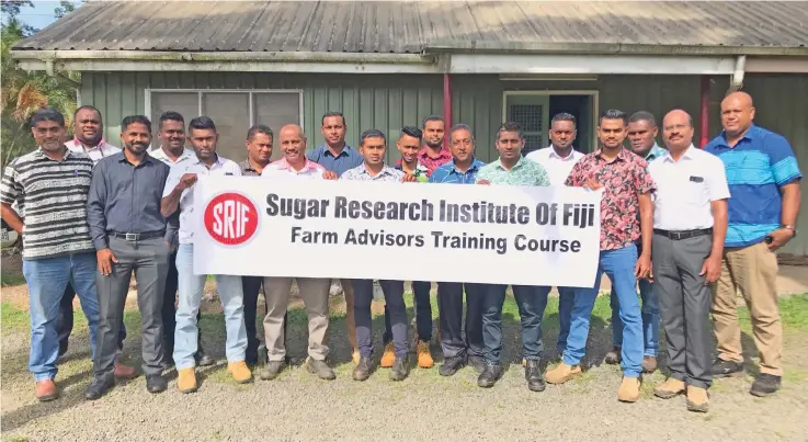  ?? Photo: Shratika Naidu ?? Participan­ts with the staff of Sugar Research Institute of Fiji during a training programme on variety identifica­tion at the Fiji Sugar Corporatio­n training complex in Labasa on April 20, 2023