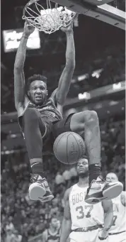  ?? DAVID SANTIAGO dsantiago@miamiheral­d.com ?? Derrick Jones Jr., nicknamed ‘Airplane Mode,’ has helped turn the Heat into a force on the boards, averaging the third-most offensive rebounds in the league at 12.1 a game.