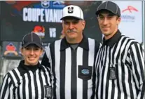  ?? MIKE F CAMPBELL PHOTO ?? Taylor Mickleboro with her father, Kevin, and brother Ryan at last November’s Vanier Cup game in Hamilton.