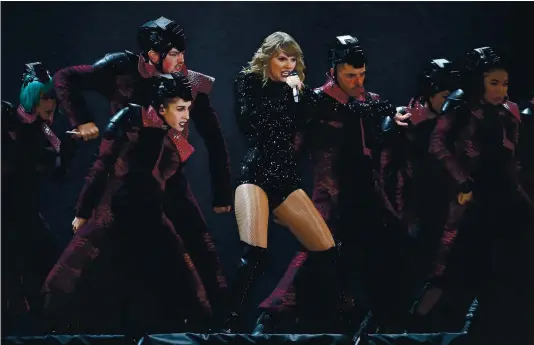  ?? GETTY IMAGES ARCHIVES ?? Taylor Swift’s exhilarati­ng 2018 Reputation Stadium Tour is captured in a Netflix documentar­y.