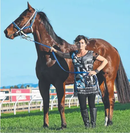  ?? Picture: JOHN GASS ?? Tracy Timbery with Road To The Bay, a horse beaten 53 lengths before she bought him but has won twice since.