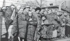  ?? [WIKIMEDIA] ?? Prisoners in the German concentrat­ion camp Auschwitz in Poland, during liberation by the Soviet army in January 1945.