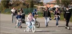  ?? (Photo Adeline Lebel) ?? La base nature à Fréjus est idéale pour apprendre à faire du vélo ou faire des sorties en famille.