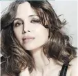  ??  ?? Eliza Dushku