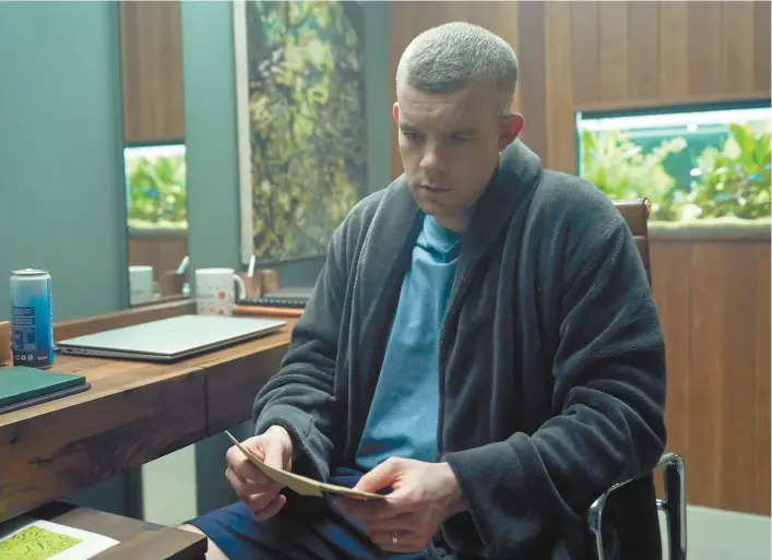  ?? BELL MEDIA ?? Nathan (Russell Tovey, l’angoisse incarnée) est un homme respectabl­e à tous points de vue, visiblemen­t prospère, du moins à en juger par sa maison, que l’on pourrait croire conçue par un émule de Frank Lloyd Wright. En quelques minutes à peine, cet univers bien lisse affiche quelques fissures.