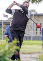  ??  ?? Jamie Coates watches his ball as it sails down the 3rd fairway during the stableford competitio­n at Drouin.