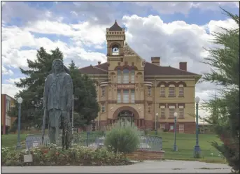  ?? Photo by Steve Parsons ?? What previously was an elementary school atop a hill in Payson when it was built in 1901 is today the Peteetneet Museum and Cultural Arts Center.