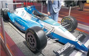  ?? STEPHANIE WALLCRAFT/TORONTO STAR FILE PHOTO ?? This is the car that nearly won racing driver Scott Goodyear the 1992 Indianapol­is 500.