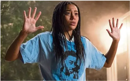  ??  ?? Stenberg gives a moving performanc­e as a 16-year-old who witnesses a police shooting in The Hate U Give .—20th Century Fox