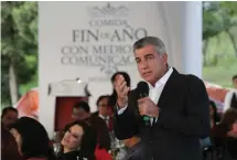  ?? Rodolfo Pérez ?? El mandatario estatal convivió con medios de comunicaci­ón en Casa Puebla. /