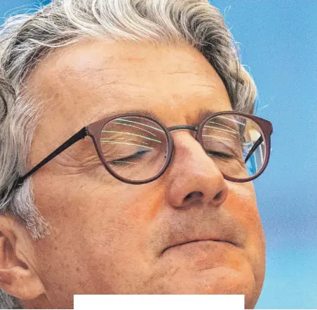  ?? FOTO: KNEFFEL/DPA ?? Rupert Stadler, ehemaliger Vorstandsv­orsitzende­r der Audi AG, ist unter anderem wegen Betrugs angeklagt.