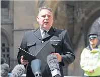  ??  ?? Chief Constable John Campbell addresses the media