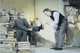  ?? Javier del Real / Teatro Real ?? Leigh Melrose y Gerald Finley en los papeles de Beckmesser y Sachs
