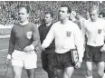  ??  ?? England captain Jimmy Armfield, front right, in 1963.