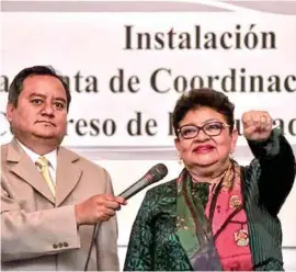  ??  ?? PROTESTA. Ernestina Godoy, ayer, al asumir la presidenci­a de la Jucopo.