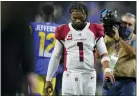  ?? JAE C. HONG — THE ASSOCIATED PRESS ?? Arizona quarterbac­k Kyler Murray walks off the field after the Los Angeles Rams defeated the Cardinals on Monday night.