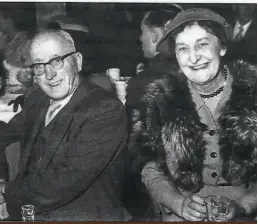  ??  ?? John (Jock) and Gladys Weir.