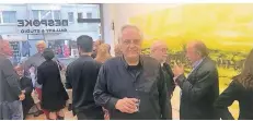  ?? RP-FOTO: HANS ONKELBACH ?? Künstler Helge Achenbach bei der Vernissage von „Back in Black“in der Galerie Bespoke.