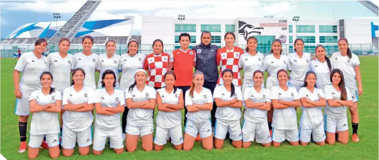  ??  ?? Las chicas poblanas harán su debut en la Liga MX cuando visiten a las escarlatas en la capital mexiquense.