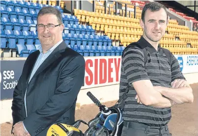  ?? PPA. ?? Dave Mackay with Andrew Litster, finance director of Sidey, who are sponsoring his golf day.