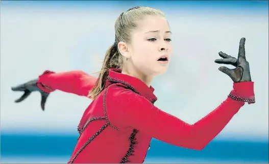  ?? IVAN SEKRETAREV / AP ?? La patinadora rusa Yulia Lipnítskay­a, en acción durante los Juegos Olímpicos de Sochi en el 2014