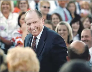  ?? Scott G. Winterton Deseret News ?? WELL-KNOWN TO GENERATION­S OF MORMONS Thomas S. Monson, seen in 2008, led the Mormon Church during a decade of intense scrutiny. He put an emphasis on Mormons’ humanitari­an ethic but also urged on a vigorous campaign to oppose gay marriage.