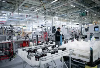  ?? ?? L’usine Renault de Cléon (Seine-Maritime), où sont assemblés des moteurs et des boîtes de vitesses pour Renault, Nissan et Dacia.