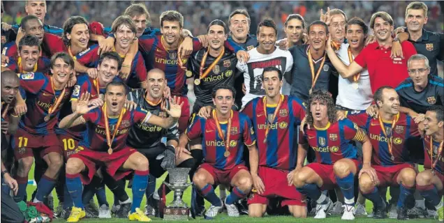  ??  ?? LA PRIMERA. Barça y Sevilla se enfrentan por tercera vez en la Supercopa. La primera fue en 2010, que ganó el equipo azulgrana.