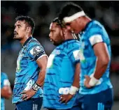  ?? ANTHONY AU-YEUNG ?? Jerome Kaino’s long face says it all after the Sharks score another try against the Blues in their Super Rugby clash at Eden Park.