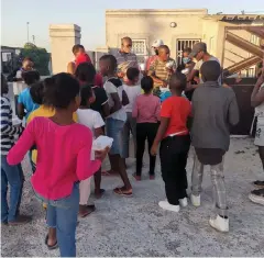  ?? | SUPPLIED ?? BROTHERS for Life hosts a feeding scheme in Khayelitsh­a.