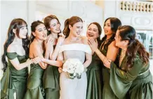  ?? ?? Bride (center) with her entourage Dasuri Choi, Sasi Teves, her sisters Alana Vicente and Denise Ramos, Asia Hamilton, and Adi Sebastian