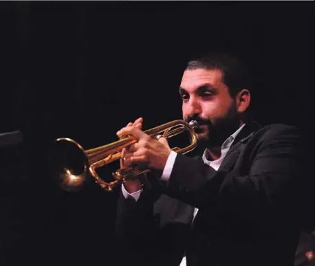  ?? [SIPA] ?? De nombreux artistes de renommée internatio­nale se produisent à Marciac, tel le trompettis­te Ibrahim Maalouf.