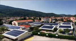  ?? (Photo D. R.) ?? Les équipement­s photovolta­ïques des écoles du centre-ville produiront dès la fin de l’été prochain , million de kWh/an.