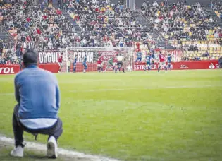  ?? // NÀSTIC ?? Dani Vidal no estará en la banda del Nou Estadi ante el Dépor