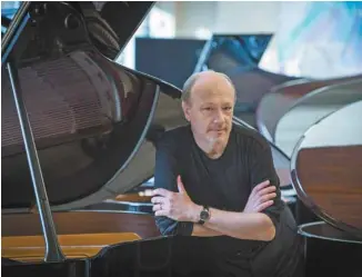  ?? SIM CANETTY ?? Le pianiste québécois Marc-André Hamelin se fait également compositeu­r à ses heures.