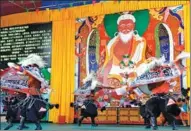  ?? CHEN SHANGCAI / XINHUA ?? Villagers perform Yarlung Tashi Sholpa, a form of Tibetan opera, for tourists in Tashi Choten community, Tibet autonomous region, in July.