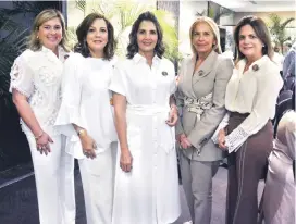  ?? ?? Wendy de Marchena, Marua de Bonetti, Patricia Álvarez, Carmen Bisonó y Lourdes Bisonó.