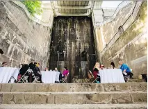  ?? MICHAEL HURCOMB/PETERBOROU­GH & THE KAWARTHAS TOURISM ?? Fine dining, under 71,000 tonnes of water, is coming to Lock 21 in Peterborou­gh.