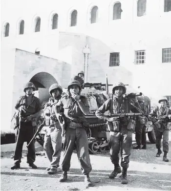  ?? ISRAEL ARMY / THE ASSOCIATED PRESS FILES ?? Israeli troops are seen at Government House in the old city of Jerusalem after they had taken over the Jordan-held part of the city following heavy fighting on June 6, 1967.