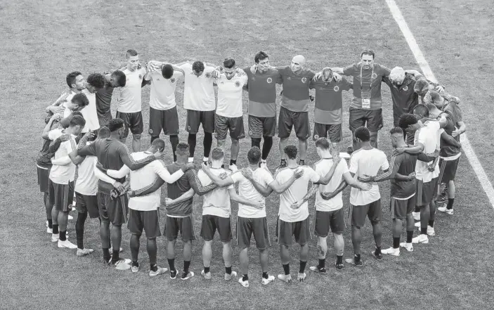  ?? Foto: Erik S. Lesser (Efe) ?? Los jugadores de la selección colombiana, durante un entrenamie­nto en Saranks (Rusia).