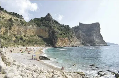  ?? Photo: Town hall ?? Beautiful Cala Moraig cannot cope with mass tourism, says the council