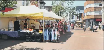  ?? ?? NEW LIFE
Gosport Market on the day it reopened after last year’s first coronaviru­s lockdown