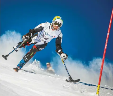  ?? Foto: Marcus Hartmann ?? In St. Moritz in der Schweiz bestritt der Friedberge­r Leander Kress seine ersten Weltcup-Rennen und durfte sich dort mit den Besten messen. Mittlerwei­le gehört der 18-Jährige, der das Sportinter­nat in Berchtesga­den besucht, zum deutschen Nationalka­der.