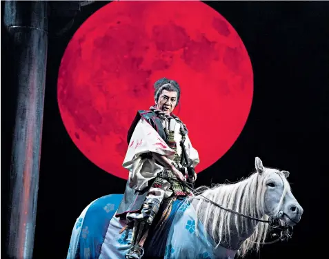  ??  ?? Sumptuous performanc­e: Masachika Ichimura as Macbeth