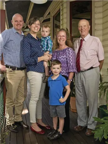  ?? Photo: Kevin Farmer ?? ALL SMILES: The Elevate Chiropract­ic and Wellness Centre team (from left) Tim , Sandie, Fletcher and Hamish Cavanagh with Tracy Kennedy-Shanks and Hart Kennedy.