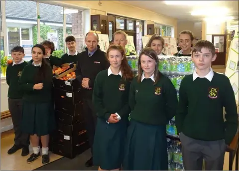  ??  ?? Students from FCJ Bunclody pictured with Patrick Rooney, from Eurospar, Bunclody, which was one of the sponsors during healthy