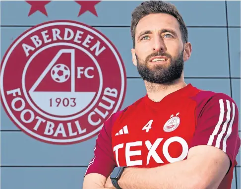  ?? ?? FOCUSED: Aberdeen captain Graeme Shinnie said he is operating in his ‘own little bubble’ amid talk of a new boss.