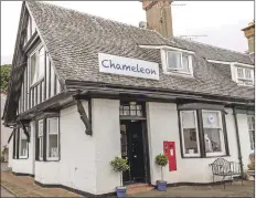  ?? B35chamele­on02No ?? Chameleon is housed in the historic and A listed Hamilton Terrace.