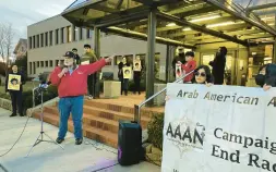  ?? KIMBERLY FORNEK/DAILY SOUTHTOWN ?? Mark Kuehner said the group Southsider­s for Peace will continue to protest in Oak Lawn.