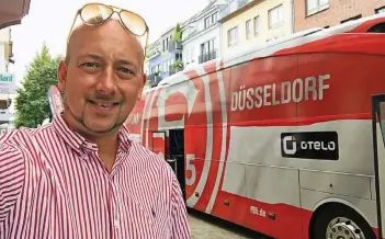  ?? FOTO: PRIVAT ?? Der gebürtige Neusser und Wahl-Epsendorfe­r André Scheidt ist seit vier Jahren alleiniger Stadionspr­echer von Fortuna Düsseldorf. Zuvor teilte er sich die Aufgabe mit Ilja Ludenberg.